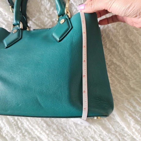 Diane Von Furstenberg On-the-Go Carryall Leather Bag  - Picture 8 of 13